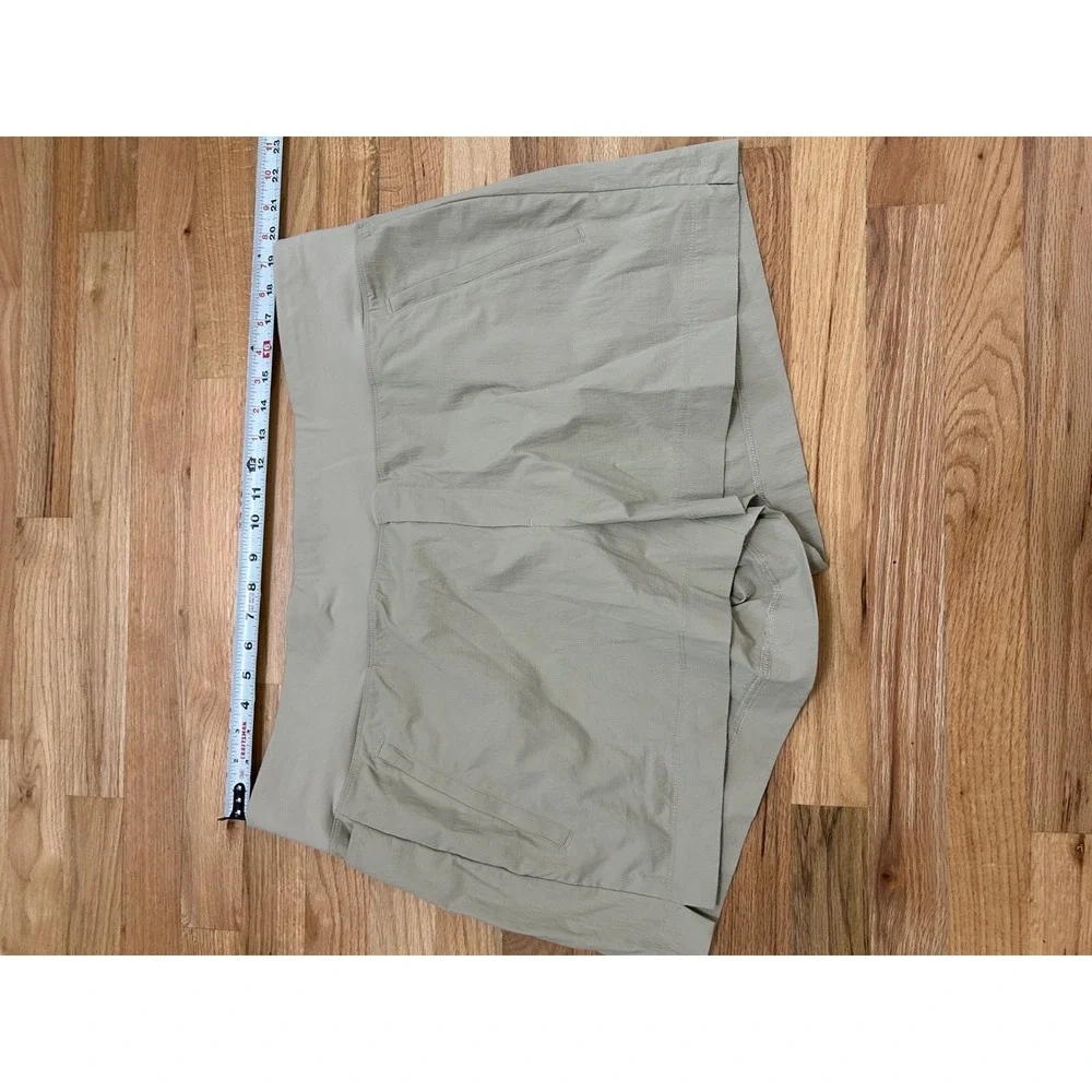 Athleta Trekkie North Short 18 Khaki Tan Hiking Outdoor Trail Travel Shorts